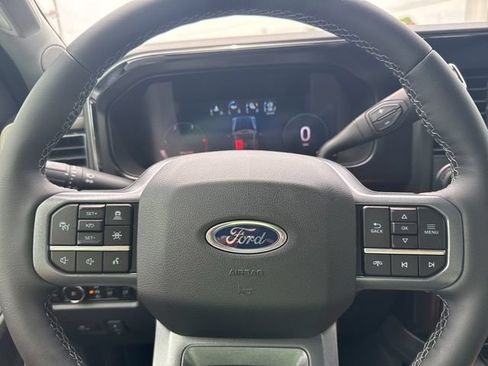 New 2026 Ford F250 Lariat w/ Black Appearance Package AWD/4WD image 23