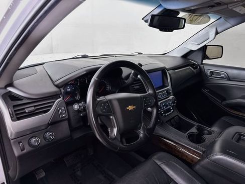 Used 2020 Chevrolet Suburban LT AWD/4WD image 10