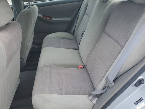 Used 2007 Toyota Corolla LE image 11