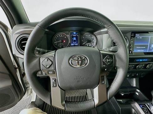 Used 2023 Toyota Tacoma TRD Off-Road AWD/4WD image 11