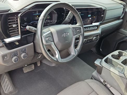Used 2024 Chevrolet Silverado 1500 RST w/ Z71 Off-Road Package AWD/4WD image 16
