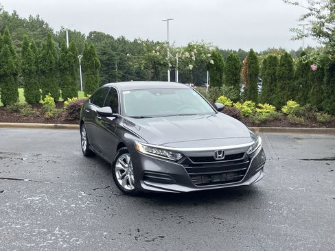 Used 2019 Honda Accord LX image 2