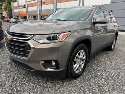 Used 2018 Chevrolet Traverse LT