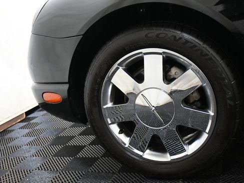 Used 2002 Ford Thunderbird RWD image 27