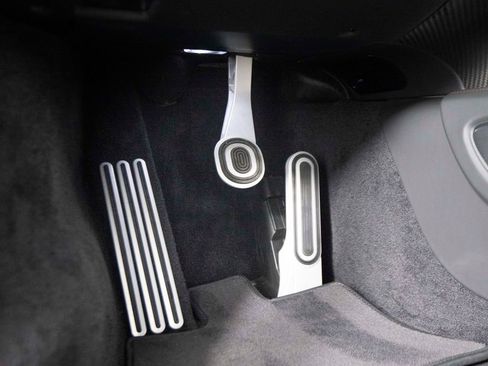 Used 2019 Bugatti Chiron AWD/4WD image 43