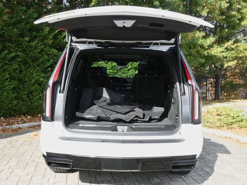 Used 2021 Cadillac Escalade Sport Platinum w/ Heavy-Duty Trailer Package image 41