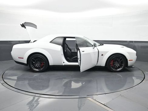 Used 2021 Dodge Challenger R/T Scat Pack RWD image 29