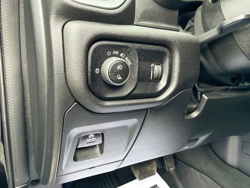 Used 2024 RAM 1500 Big Horn AWD/4WD image 26