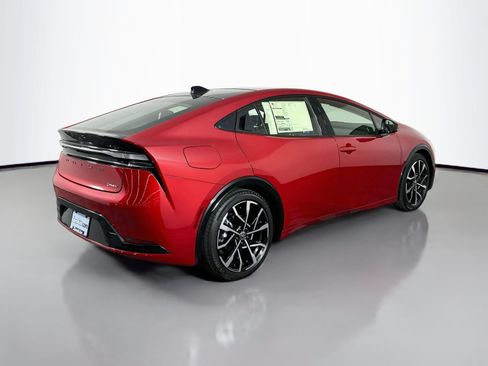 New 2026 Toyota Prius Plug-In Hybrid FWD image 7