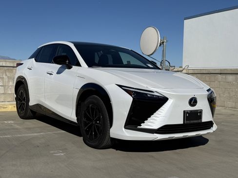 New 2026 Lexus RZ 350e 2WD image 2