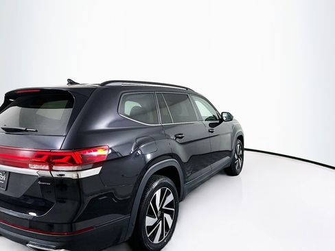 Used 2024 Volkswagen Atlas SE image 9