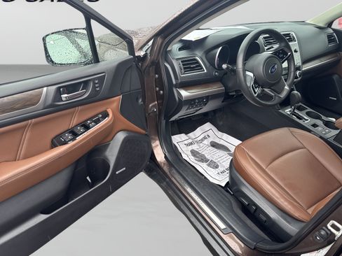 Used 2019 Subaru Outback 2.5i Touring AWD/4WD image 10
