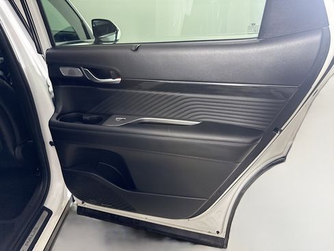 Used 2024 Hyundai Palisade Calligraphy image 28