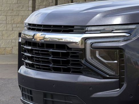 New 2026 Chevrolet Suburban LS RWD image 13