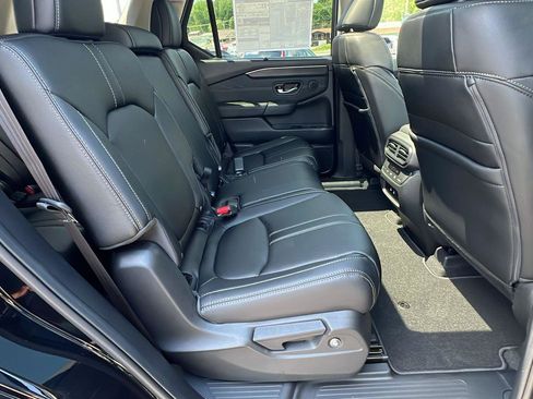 New 2026 Honda Pilot Touring image 15