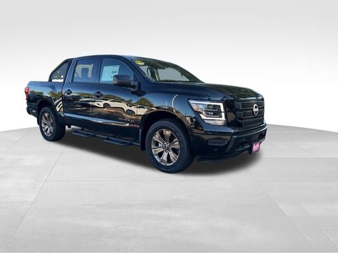 New 2024 Nissan Titan SV w/ SV Bronze Edition Package image 7