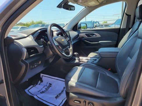 Used 2019 Chevrolet Traverse LT w/ LPO, Floor Liner Package FWD image 10