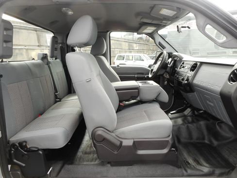 Used 2012 Ford F250 XL w/ PWR Equipment Group AWD/4WD image 27