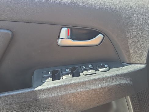 Used 2016 Kia Sportage LX FWD image 34