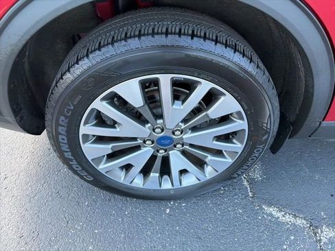 Used 2022 Ford Escape Titanium w/ Class II Trailer Tow Package image 8