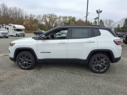 New 2026 Jeep Compass Limited image 5