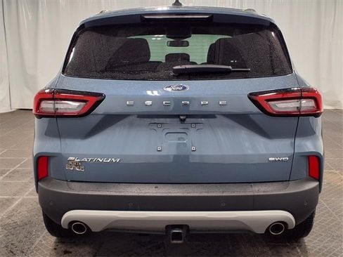 Certified 2023 Ford Escape Platinum w/ Premium Technology Package image 25