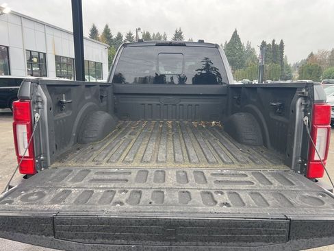 Used 2021 Ford F350 Platinum w/ Tremor Off-Road Package image 6