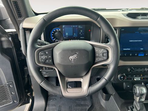 Used 2024 Ford Bronco Wildtrak image 13