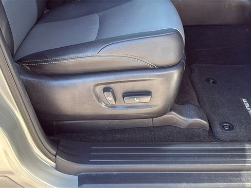 Used 2019 Toyota 4Runner SR5 Premium image 28