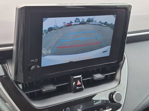Used 2024 Toyota Corolla LE FWD image 19