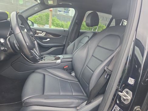 Used 2022 Mercedes-Benz GLC 300 4MATIC image 14