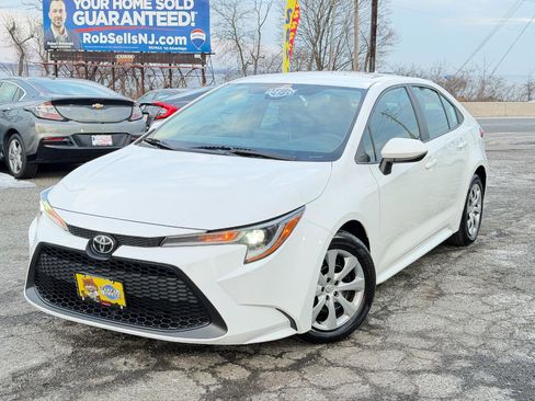 Used 2021 Toyota Corolla LE image 73