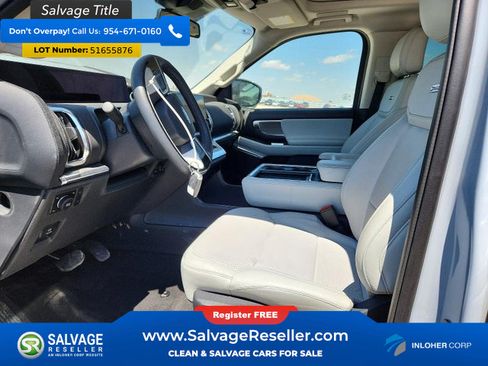 Used 2025 Ford Expedition Max Platinum w/ Driver's Package AWD/4WD image 9