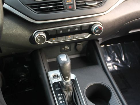 Used 2022 Nissan Altima 2.5 S FWD image 30