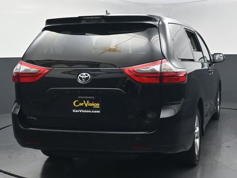 Used 2020 Toyota Sienna L FWD image 4