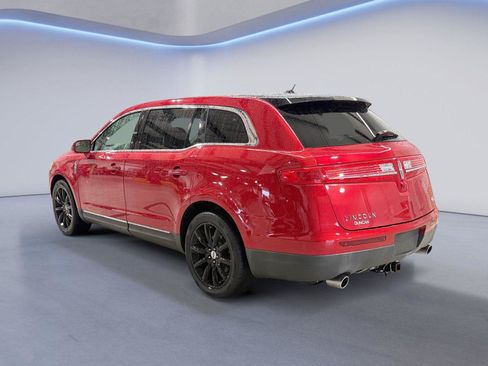 Used 2010 Lincoln MKT 2WD image 5