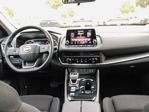 New 2026 Nissan Rogue S image 13