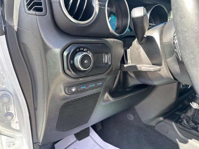 Used 2023 Jeep Wrangler Unlimited Sahara w/ Cold Weather Group AWD/4WD image 40