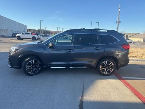 Used 2023 Subaru Ascent Limited image 6