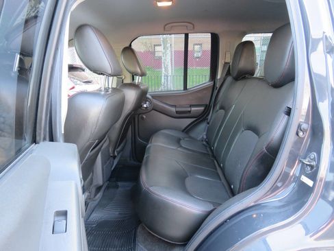 Used 2012 Nissan Xterra PRO-4X w/ Pro-4x Leather Pkg image 17