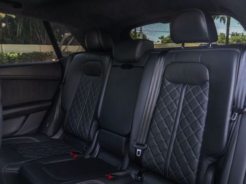 Used 2023 Audi SQ8 Prestige AWD/4WD image 22