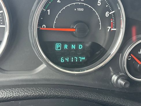 Used 2017 Jeep Wrangler Unlimited Sahara w/ Connectivity Group image 21