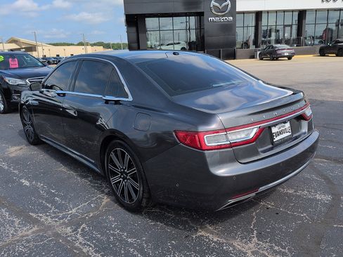 Used 2017 Lincoln Continental Reserve w/ Technology Package FWD image 5
