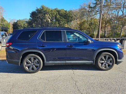 Used 2023 Honda Pilot Sport image 8