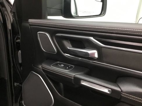 Used 2023 RAM 1500 Laramie AWD/4WD image 23