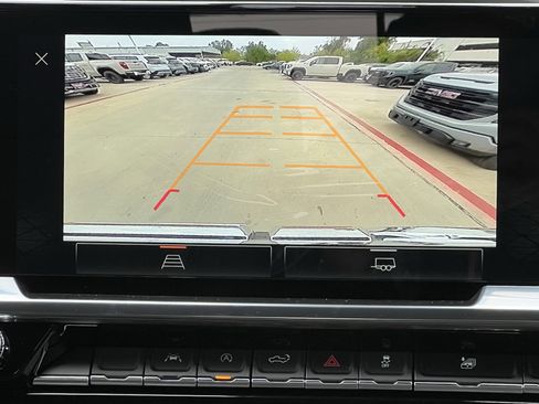 New 2026 GMC Sierra 1500 Elevation image 17