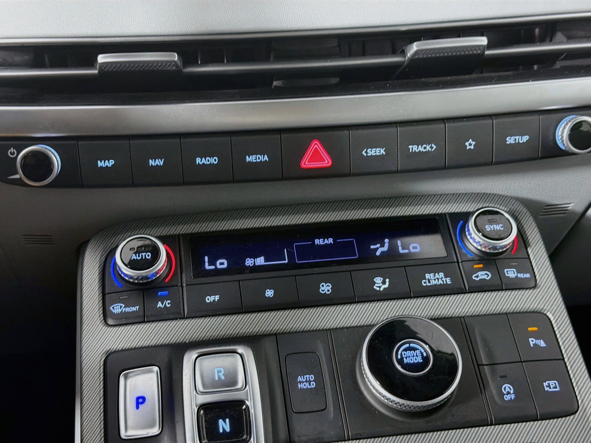 Used 2025 Hyundai Palisade SEL FWD image 24