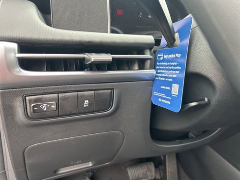 New 2026 Hyundai Tucson SE image 16