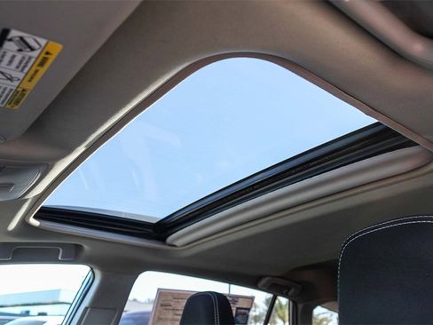 Used 2018 Toyota RAV4 XLE image 31