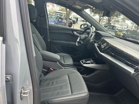 Used 2023 Audi Q4 e-tron Premium Plus w/ Premium Plus image 34